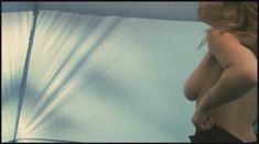 Голая Стэйси Ламберт в фильме «Спящий лагерь 3. Безлюдная территория» фото #20