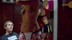 Голая Стэйси Ли в фильме «Братская вечеринка» фото #1