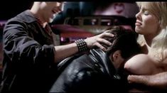 Голая Сьюзи Слэйтер в фильме «Дикие улицы» фото #4