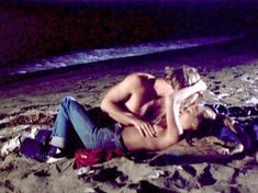 Голая Сьюзэн Плейер в фильме «Пляж Малибу» фото #10