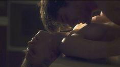 Голая Сэлли Голан в сериале «Руководство девушек в греховности» фото #47