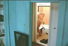 Голая Сэлли Кёркленд в фильме «Анна» фото #3