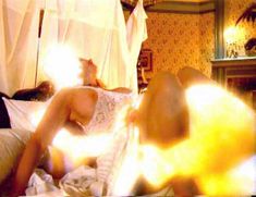 Голая Сэлли Кёркленд в фильме «Голод» фото #2