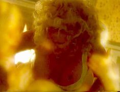 Голая Сэлли Кёркленд в фильме «Голод» фото #6