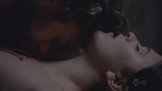 Голая Сэльма Брук в сериале «Тюдоры»