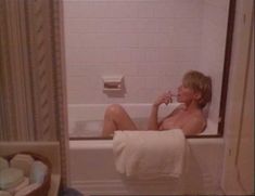 Голая Сэндал Бергман в фильме «Одержимые ночью» фото #9