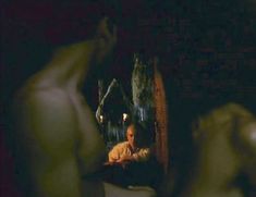 Голая Сэнди Шульц в фильме «Мой забытый мужчина» фото #2