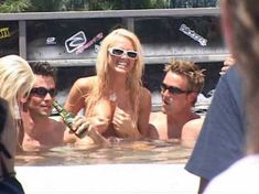 Голая грудь Сюзанн Стоукс в фильме «Обмороженные» фото #8