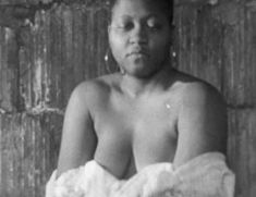 Голая Т. Венди МакМиллан в фильме «Ловись, рыбка» фото #4