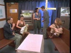 Голая Тамайо Ацуси в фильме «Анархия TV» фото #1