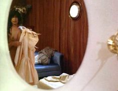 Голая Тамира в фильме «Эммануэль 6» фото #9