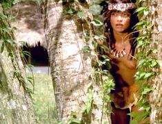 Голая Тамира в фильме «Эммануэль 6» фото #18