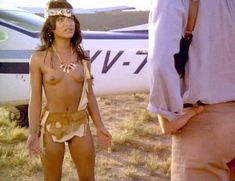 Голая Тамира в фильме «Эммануэль 6» фото #26