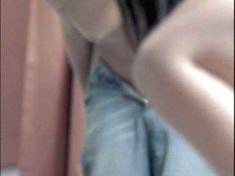 Голая Танди Пурен в фильме «Просто, как смерть» фото #6