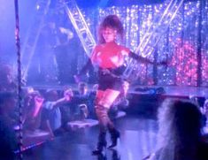 Голая Таня Мун в фильме «Сансет Стрип» фото #1