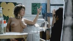 Голая Тара Саммерс в фильме «Я соблазнила Энди Уорхола» фото #2