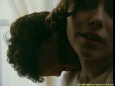 Голая Тара Фитцджеральд в сериале «Англосаксонские позы» фото #20