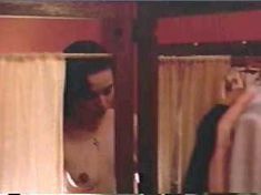 Голая Тара Фитцджеральд в фильме «Сирены» фото #16