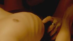 Красотка Тася Телес оголила грудь и попу в сериале «Бестия» фото #1