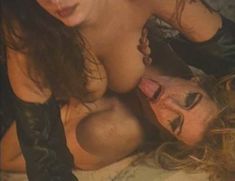 Голая Тейлор Ст. Клэр в фильме «Лолита 2000» фото #3