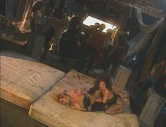 Голая Тейлор Ст. Клэр в фильме «Лолита 2000» фото #4