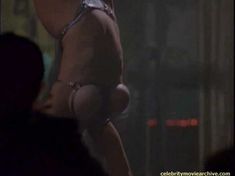 Голая Тейн МакКлюр в фильме «Час теней» фото #1