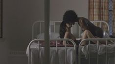 Голая грудь Теникы Дэвис в фильме «Поворот не туда 4: Кровавое начало» фото #4