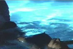 Голая Тереза Расселл в фильме «Черная вдова» фото #7