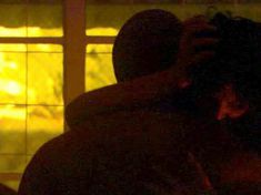 Тиа Тексада засветила грудь в фильме «Дьявольски безумен» фото #3