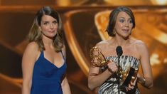 Голая Тина Фей на церемонии вручения премии «Эмми» фото #1