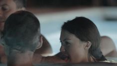 Голая Тиффани Долл в фильме «Поцелуй» фото #11