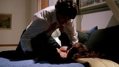 Голая Тони Нэплс в фильме «Любовь и магия 2. Колдунья» фото #1