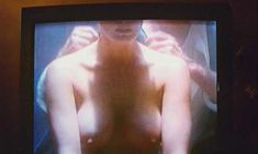 Голая Тоуни Китаен в фильме «Плэйбэк» фото #8