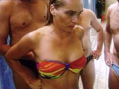 Голая Трине Микельсен в фильме «Идиоты» фото #5