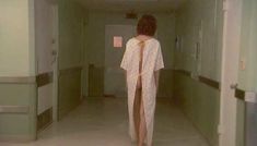 Голая Триш Шнайдер в фильме «Презренный» фото #2