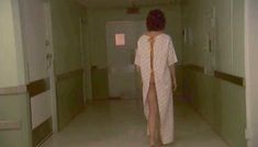 Голая Триш Шнайдер в фильме «Презренный» фото #3