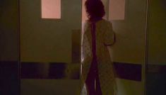 Голая Триш Шнайдер в фильме «Презренный» фото #4