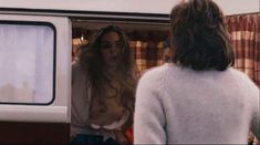 Голая Тэмзин Эджертон в фильме «Молчи в тряпочку» фото #3