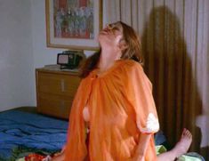 Голая Уши Дигард в фильме «Попасть на небеса» фото #25