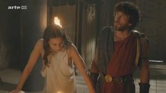 Голая Фанни Пльяр в сериале «Одиссея» фото #2