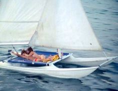 Голая Фиона Льюис в фильме «Тигровая акула» фото #1