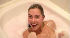 Голая Фиона Хорси в фильме «Сумасшедшие сестры» фото #2