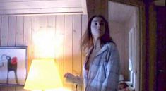 Голая Фиона Хорси в фильме «Сумасшедшие сестры» фото #29