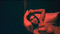 Голая Флора Диаз в фильме «Любимец женщин» фото #2