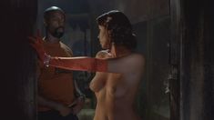 Голая Франческа Реттондини в фильме «Корабль-призрак» фото #4