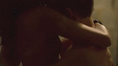 Голая Фрида Пинто в фильме «Шальное ранение» фото #4