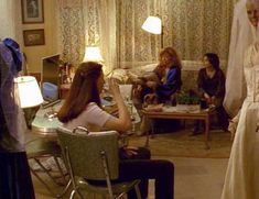 Голая Фрэнсис Фишер в фильме «Женская извращенность» фото #1