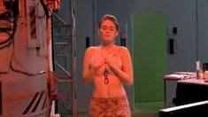 Голая Фэй Рейган в фильме «Сверхъестественная сексуальная активность Эммануэль» фото #6