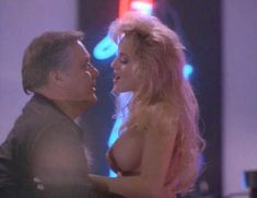 Голая Хайди Стейли в фильме «Лепрекон 3. Приключения в Лас-Вегасе» фото #2