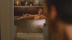 Голая Хайди Томас в фильме «Латинский дракон» фото #2